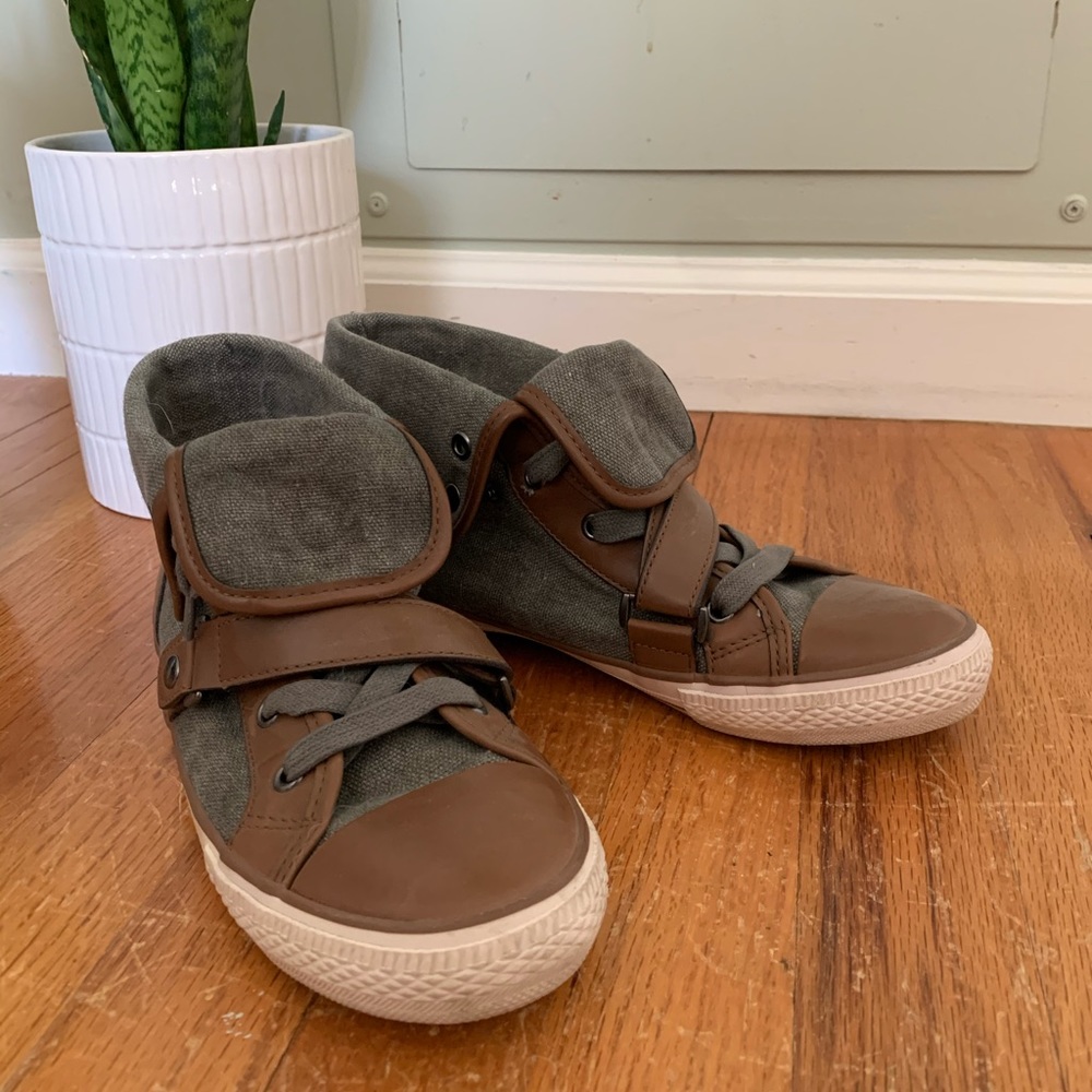 High Top Brown Grey Streetwear Sneaker
